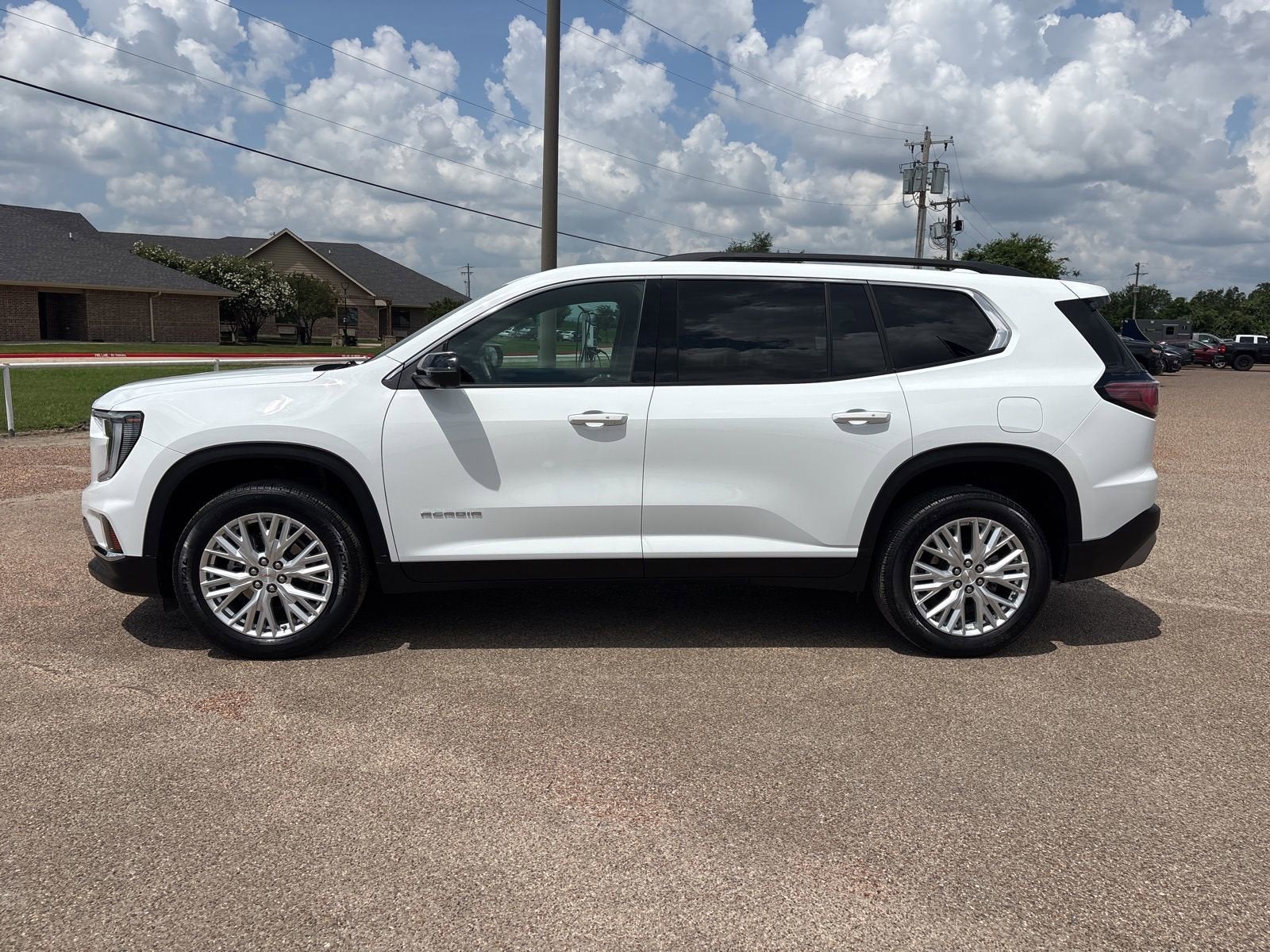 2024 GMC Acadia Elevation