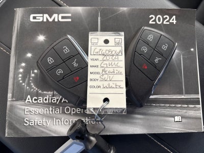 2024 GMC Acadia Elevation