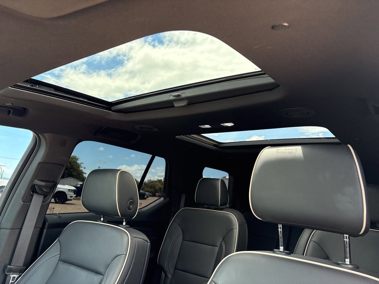 2022 Chevrolet Traverse Premier