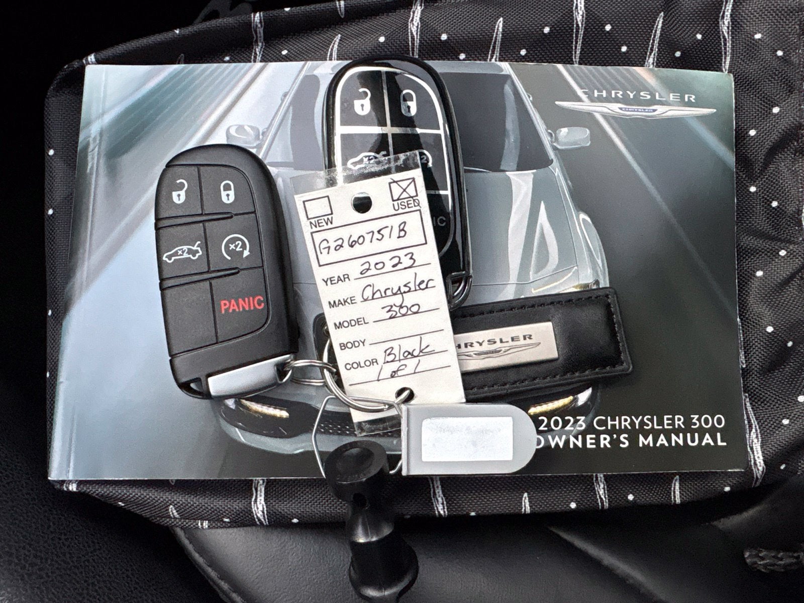 2023 Chrysler 300 Touring L