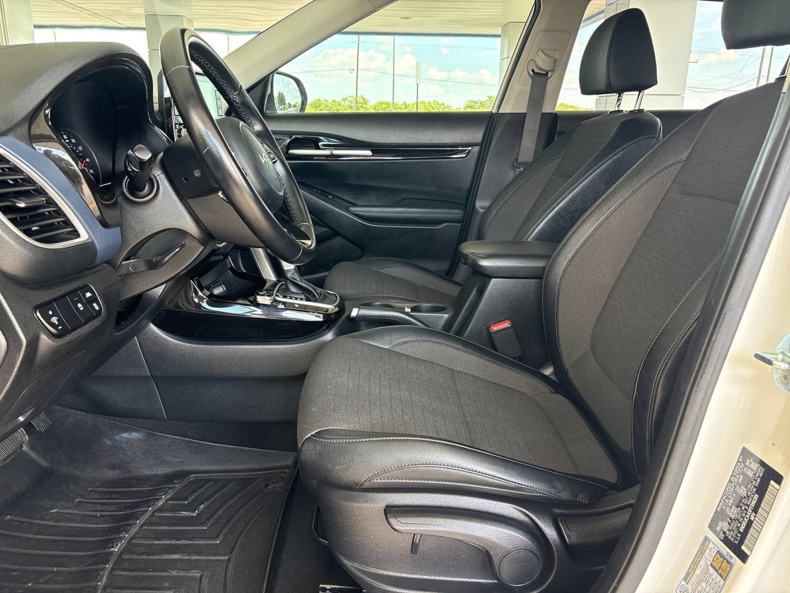 2023 Kia Seltos S