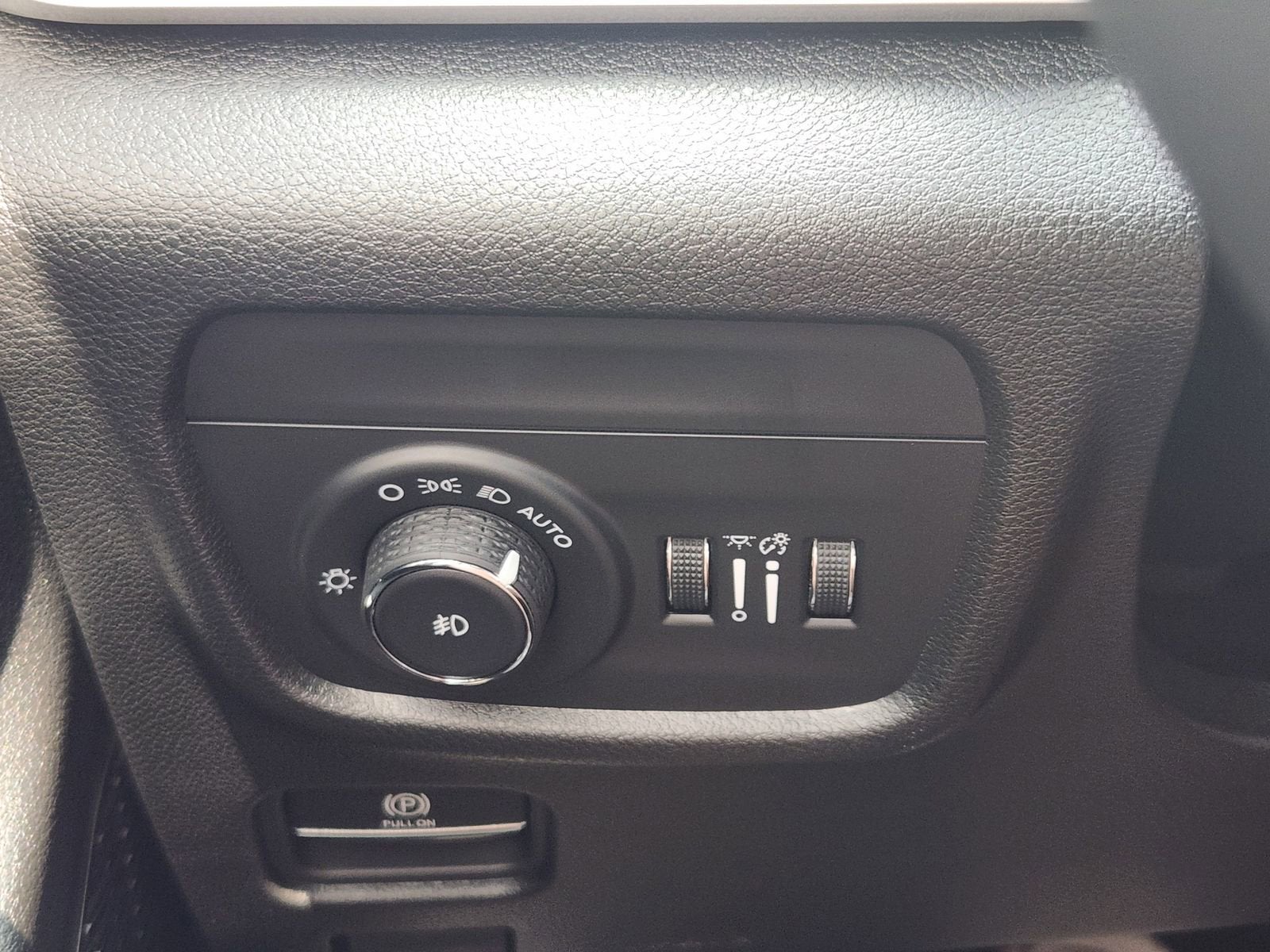 2025 Jeep Grand Cherokee Limited 4x2