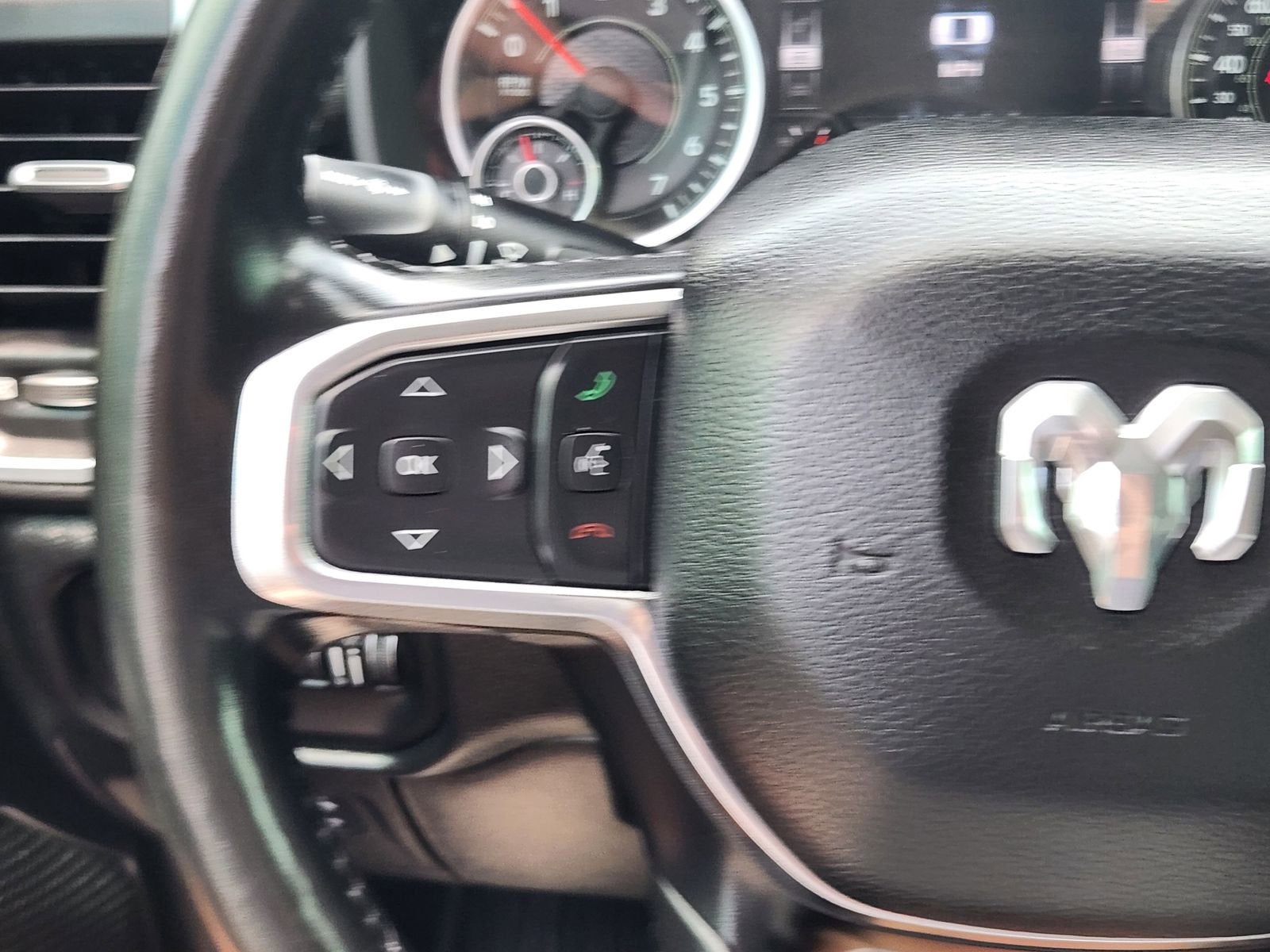 2021 RAM 1500 Laramie Crew Cab 4x2 5'7" Box