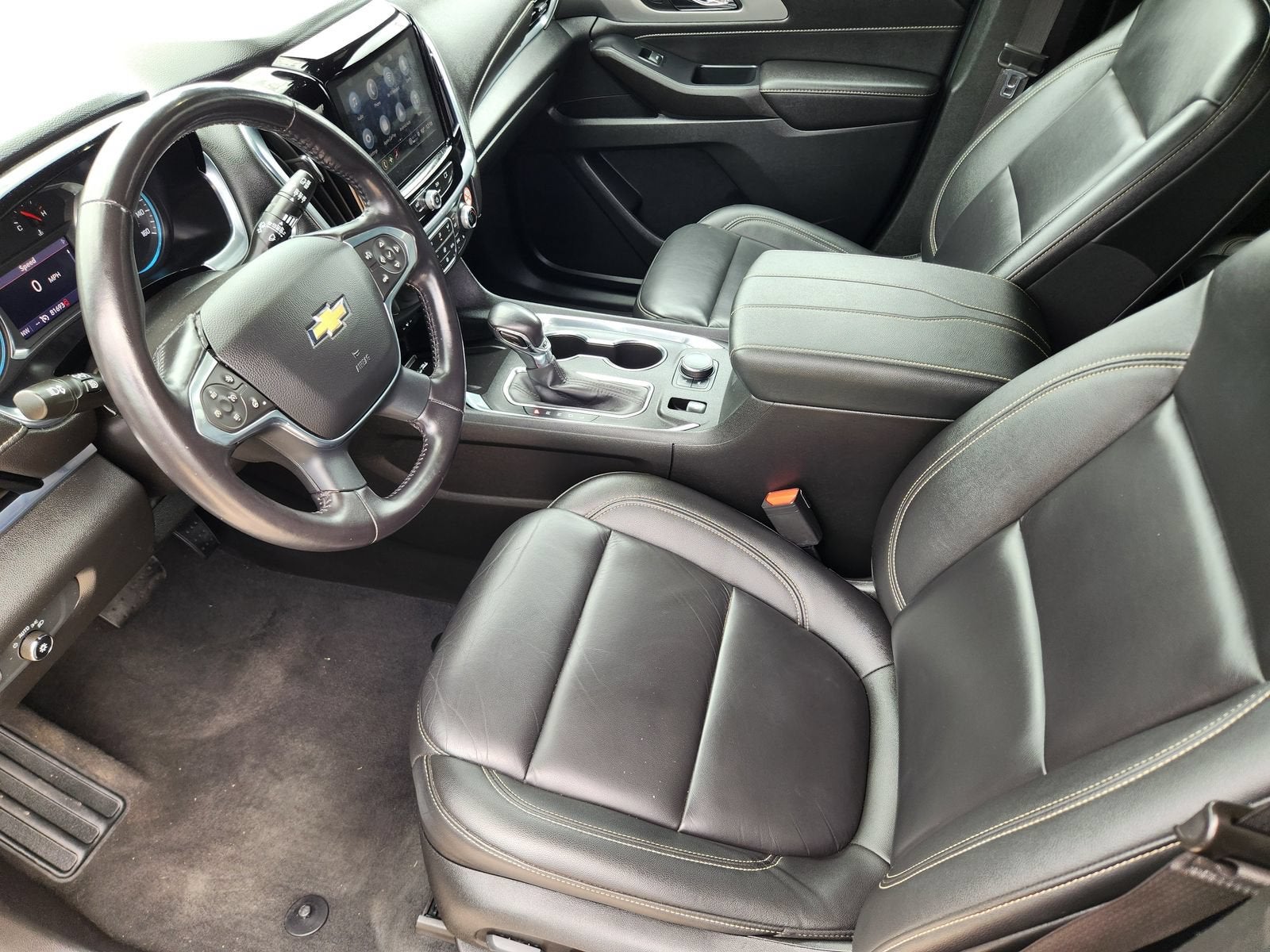 2022 Chevrolet Traverse LT Leather