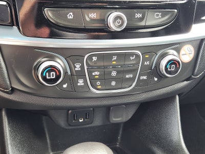 2022 Chevrolet Traverse LT Leather
