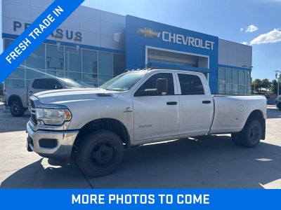 2022 RAM 3500 Tradesman Crew Cab 4x4 8' Box