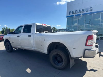 2022 RAM 3500 Tradesman Crew Cab 4x4 8' Box