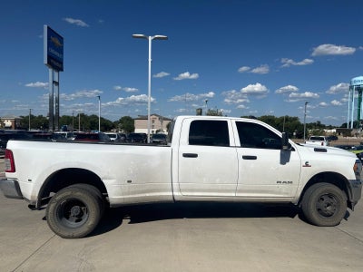 2022 RAM 3500 Tradesman Crew Cab 4x4 8' Box