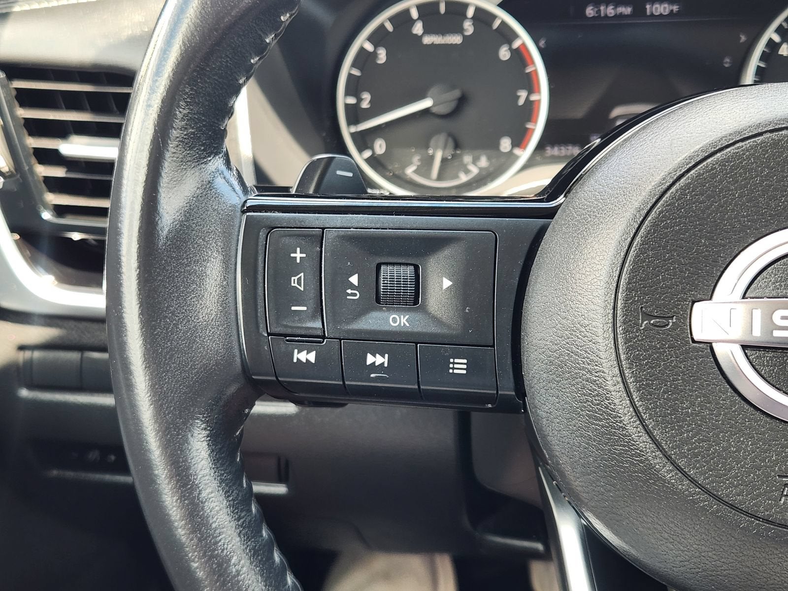 2022 Nissan Rogue SL FWD
