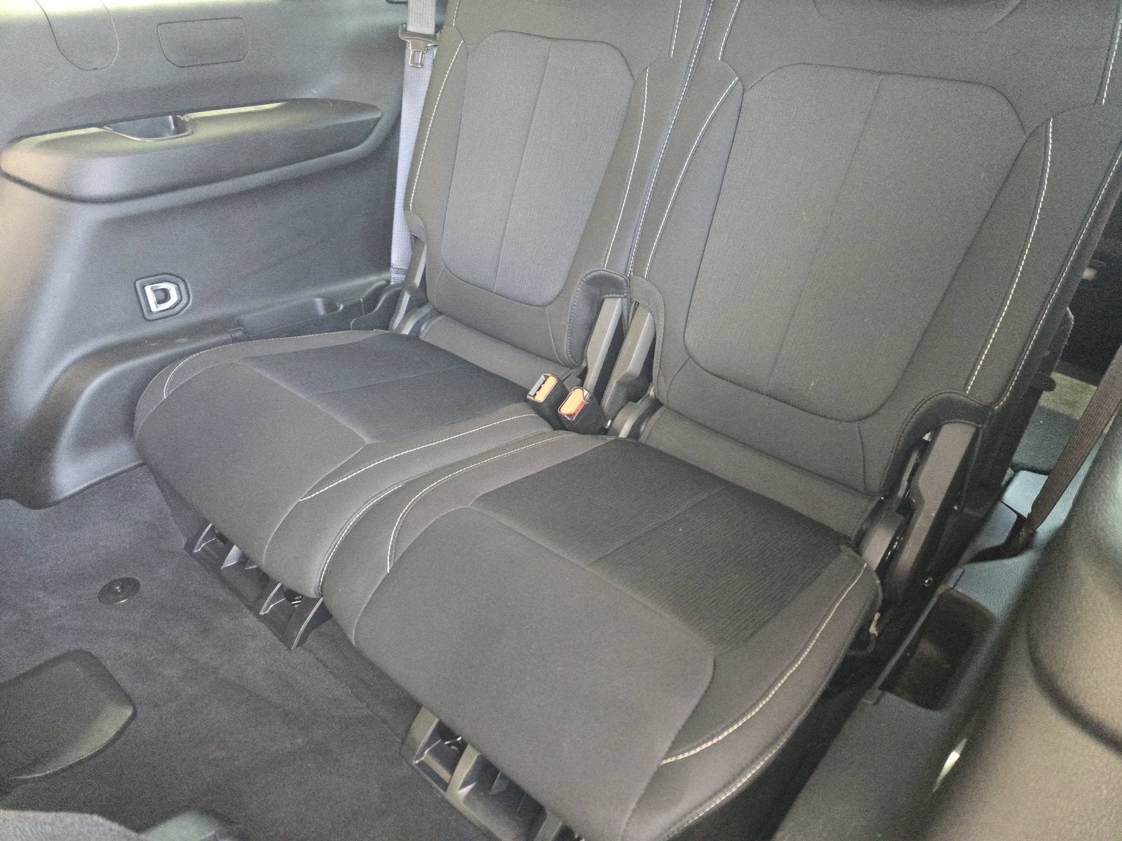2025 Jeep Grand Cherokee L Laredo X 4x2