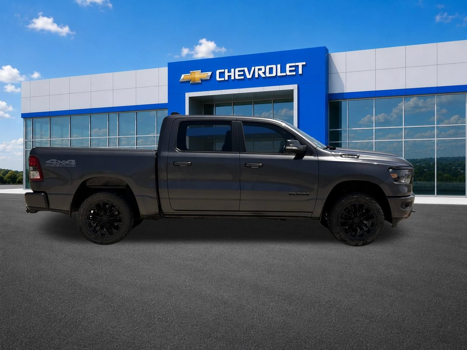 2020 RAM 1500 Lone Star Crew Cab 4x4 5'7" Box