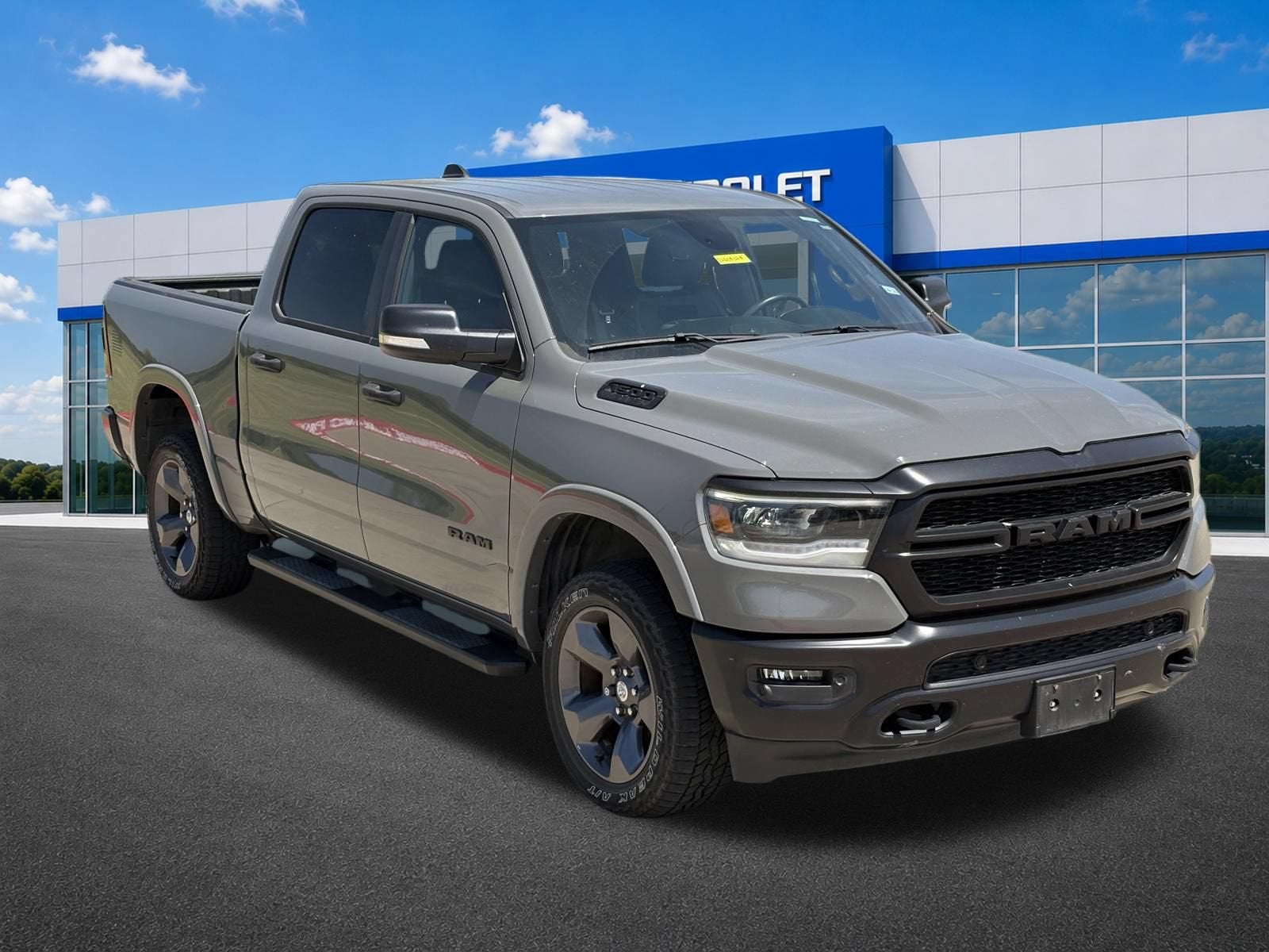 2020 RAM 1500 Lone Star Crew Cab 4x4 5'7" Box