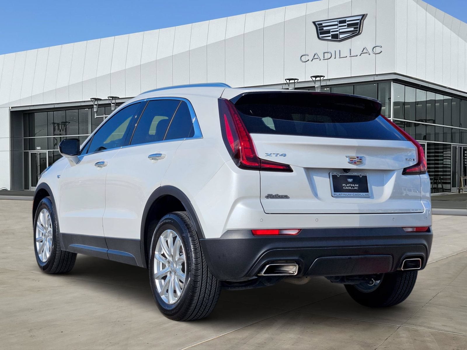 2023 Cadillac XT4 Luxury