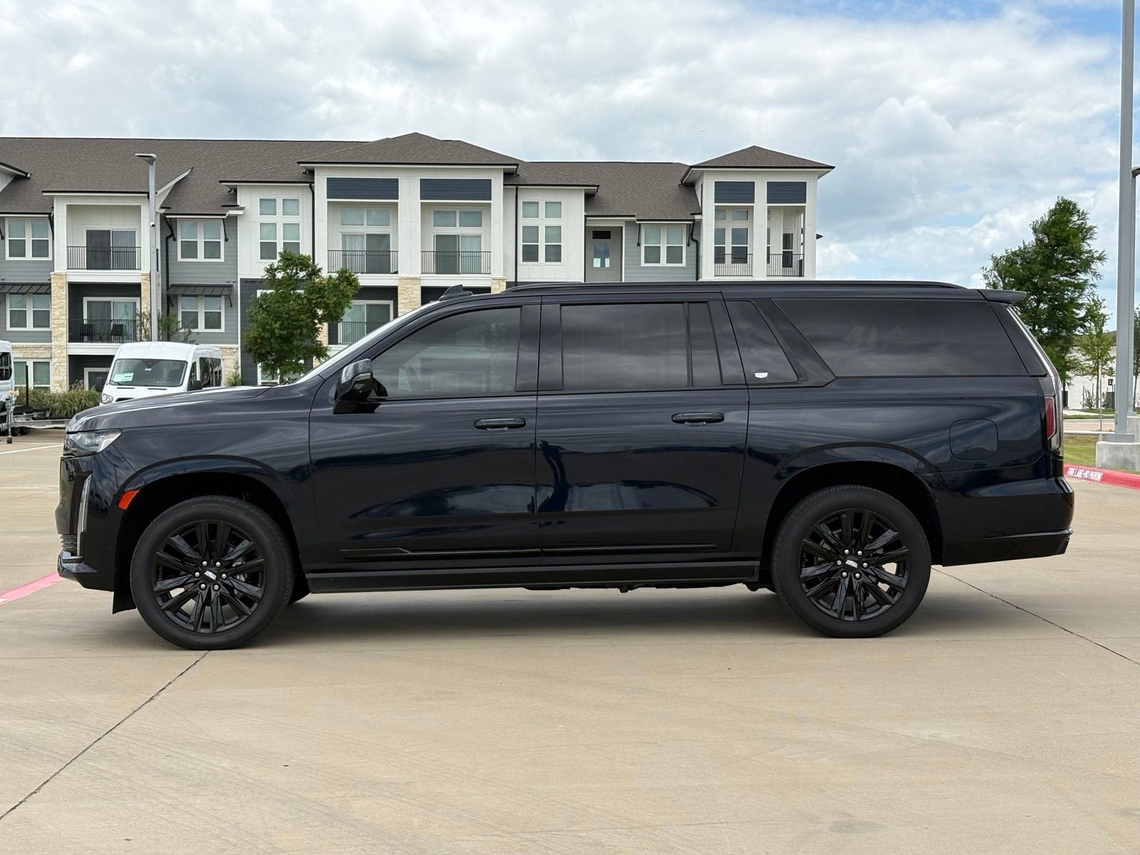 2023 Cadillac Escalade ESV Sport
