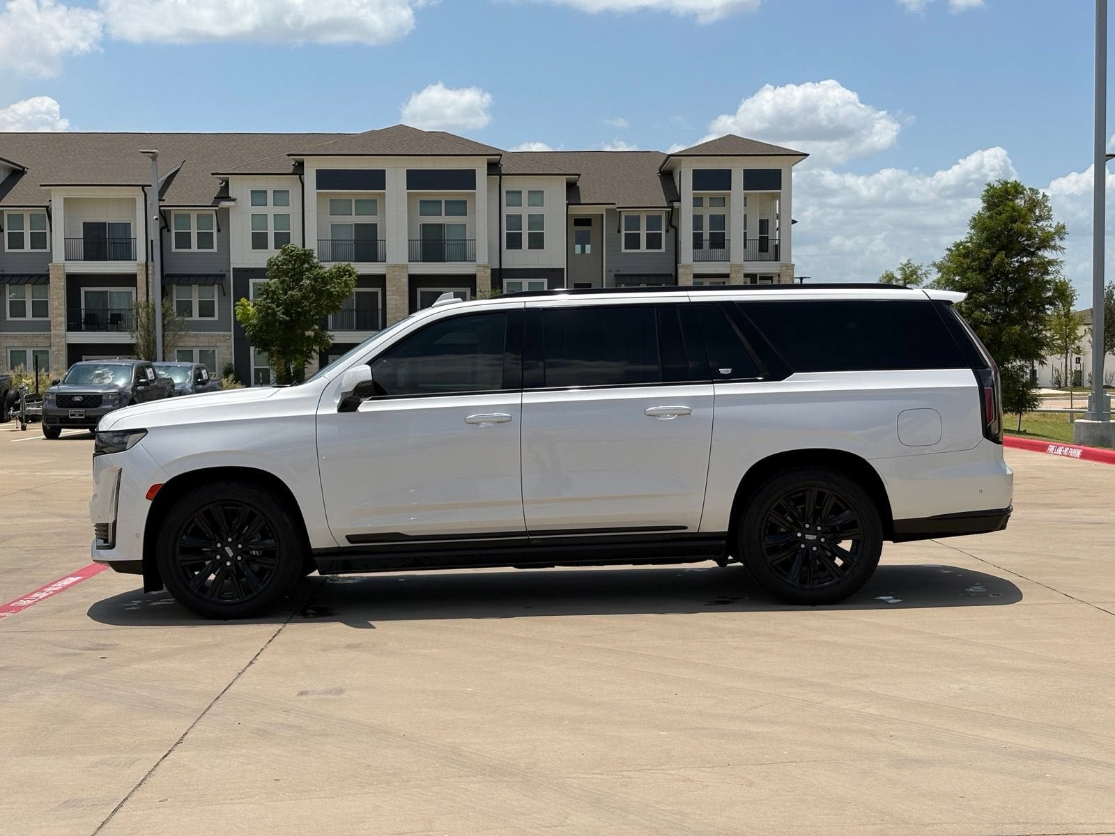 2023 Cadillac Escalade ESV Sport Platinum