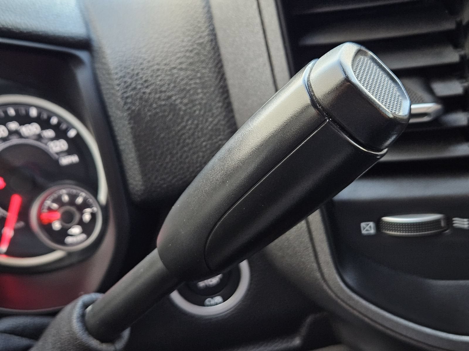 2025 RAM 2500 Tradesman Crew Cab 4x4 6'4" Box