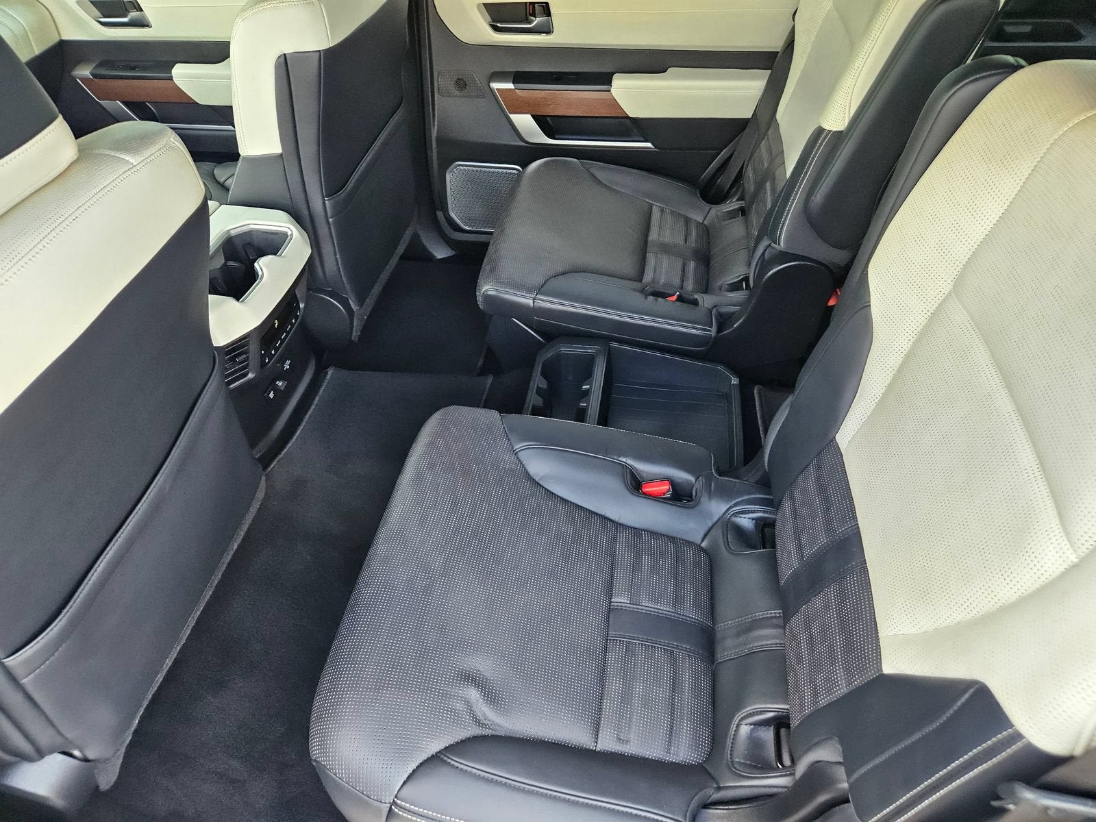 2023 Toyota Sequoia Capstone