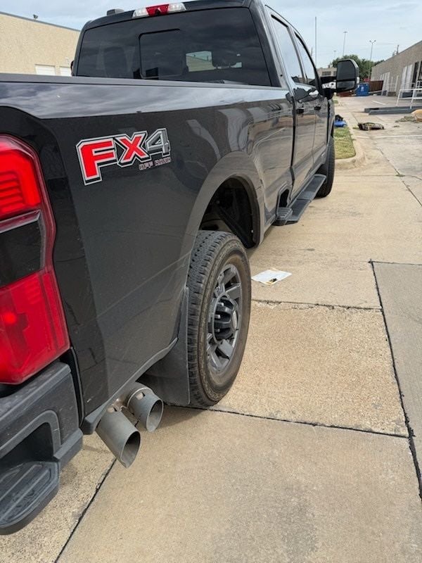 2023 Ford F-350SD Lariat