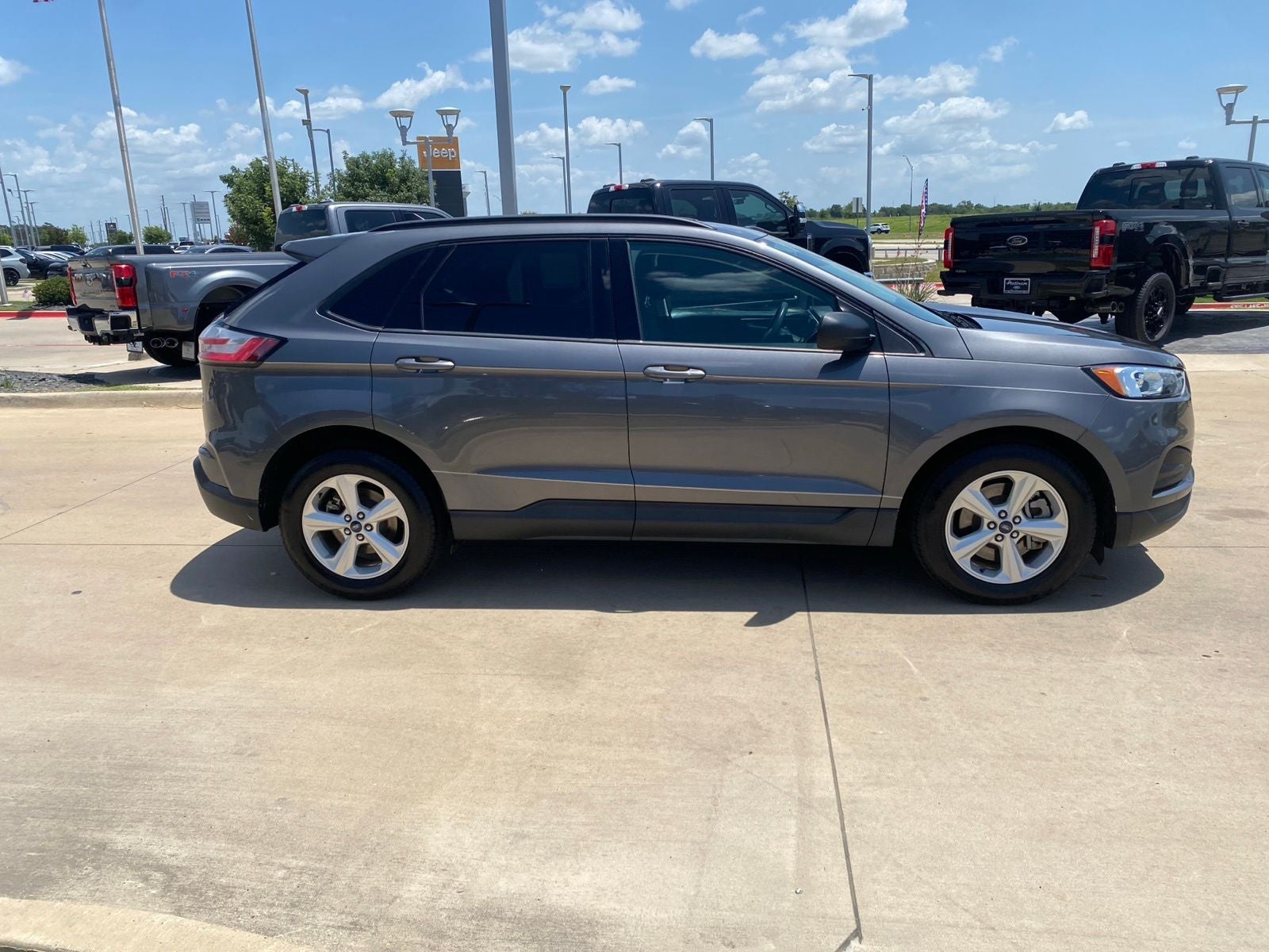 2021 Ford Edge SE