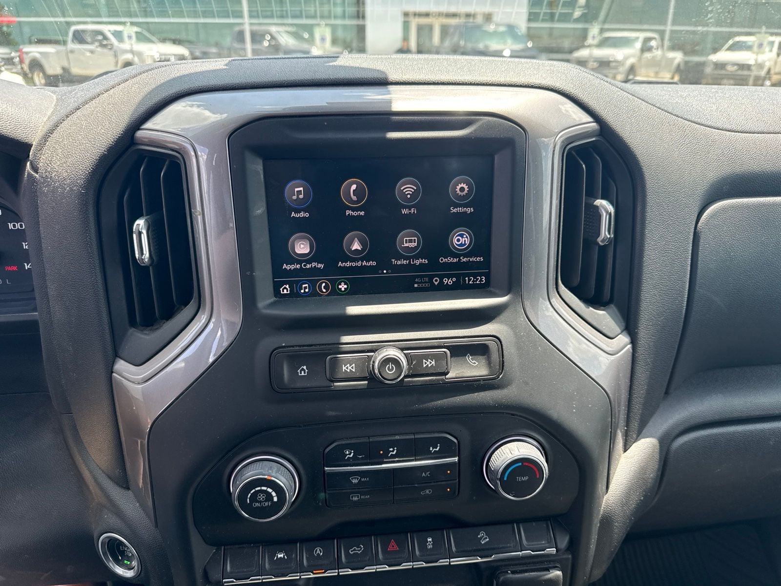 2022 Chevrolet Silverado 1500 Custom Trail Boss