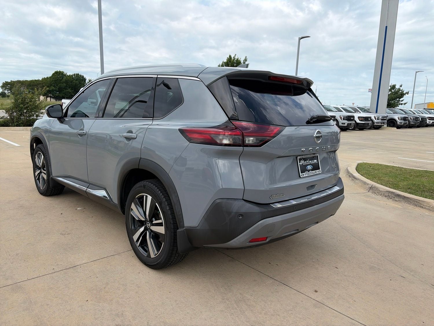 2021 Nissan Rogue SL