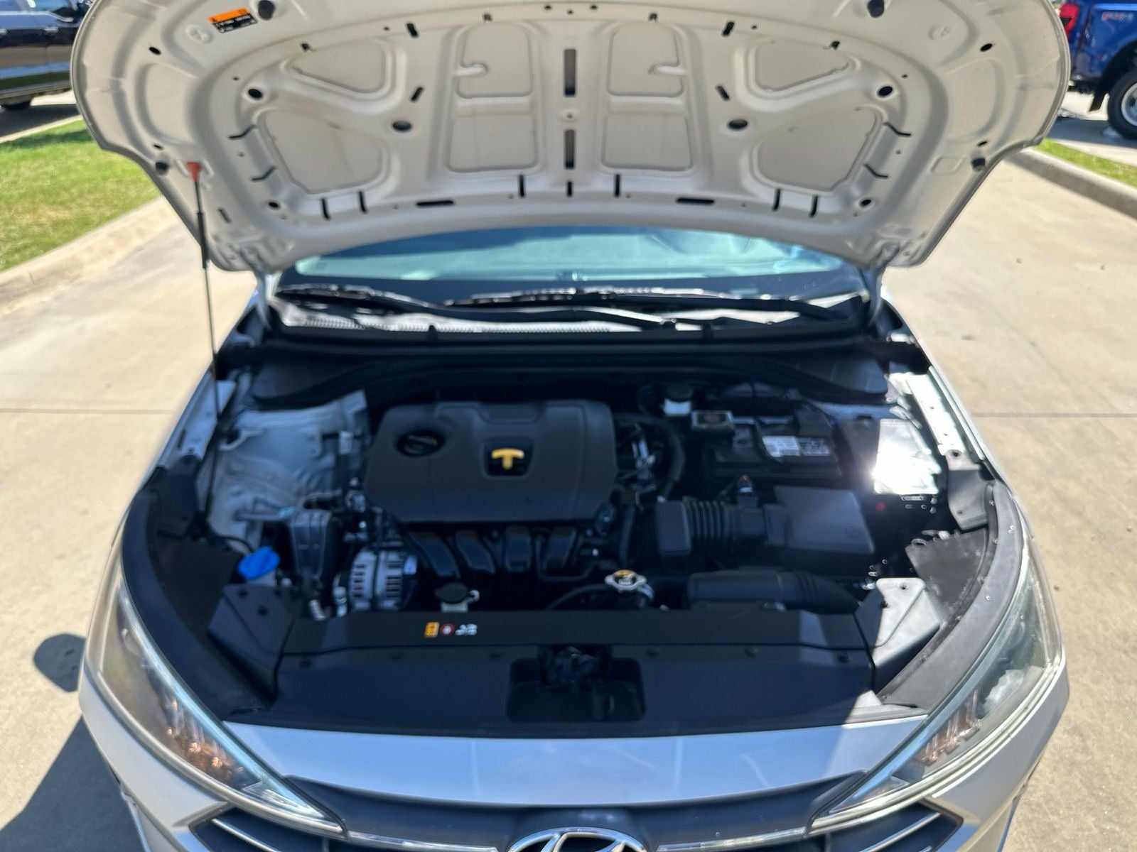 2020 Hyundai Elantra SE