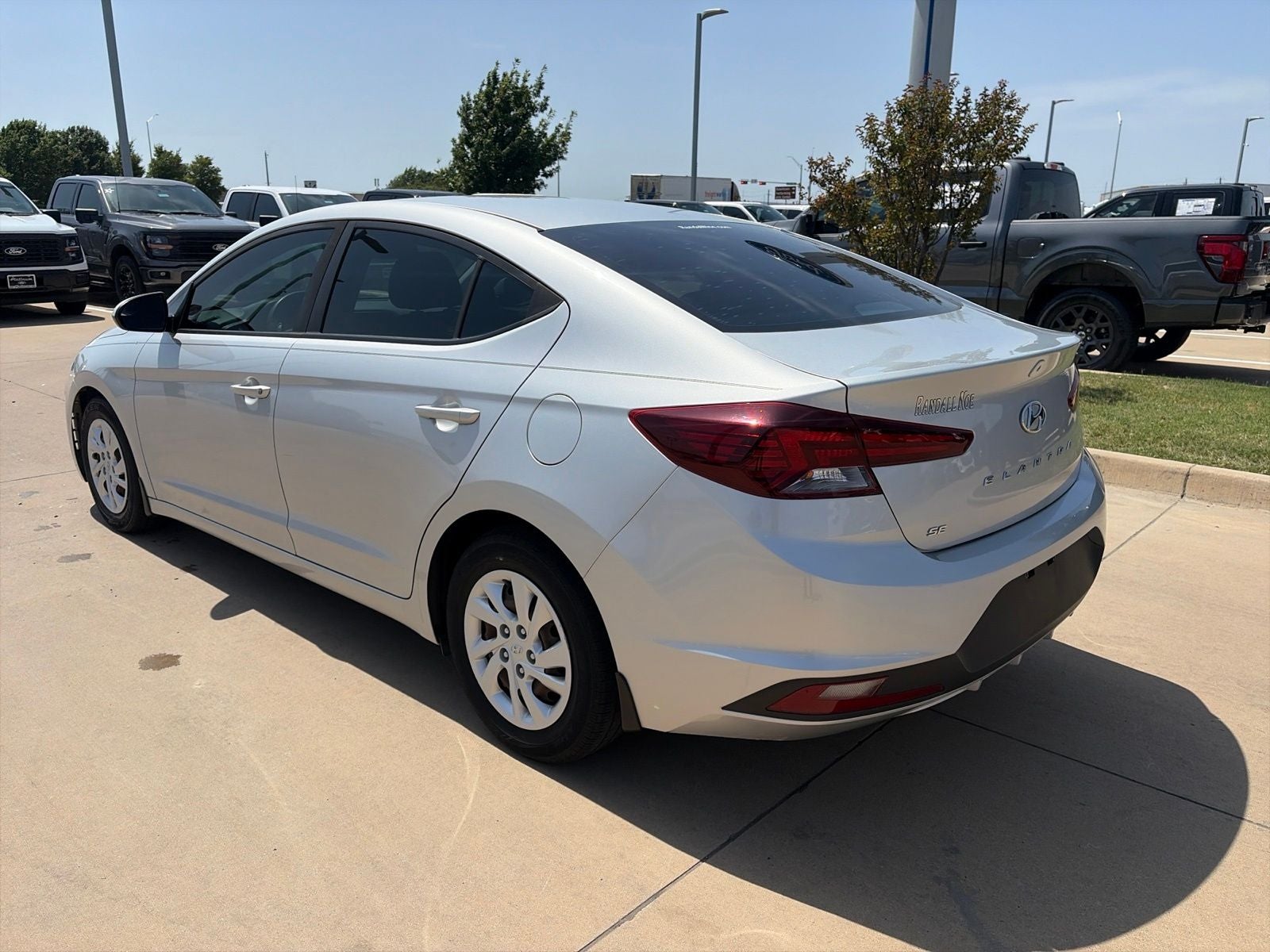 2020 Hyundai Elantra SE